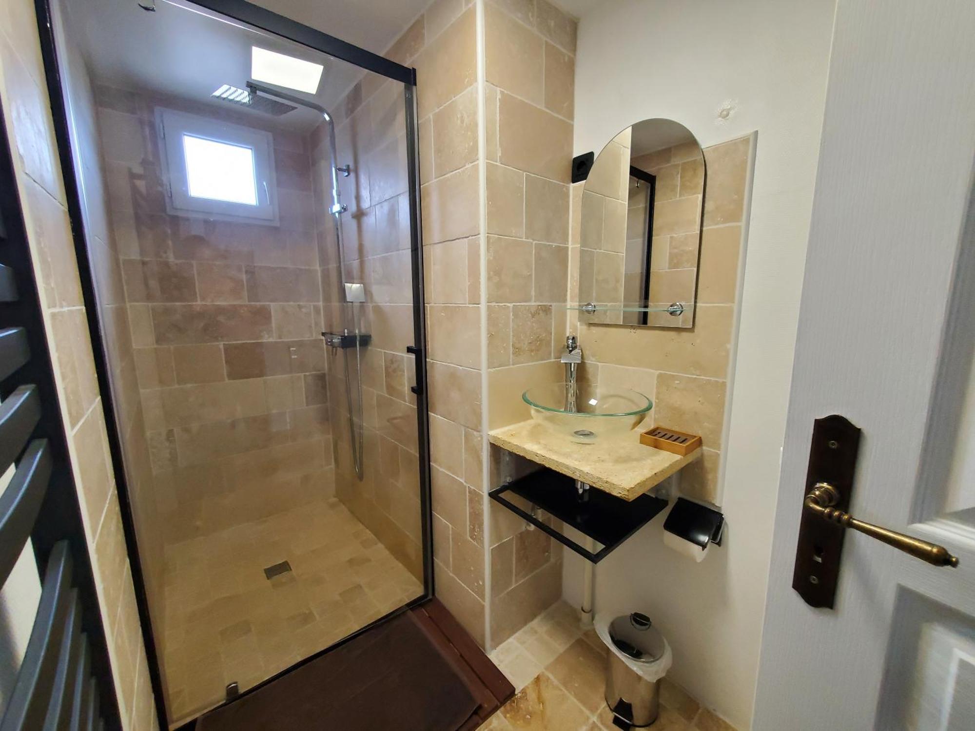 Appart 28M2 Avec Jardin Et Parking Prives, Chambre Separee Milhaud Экстерьер фото
